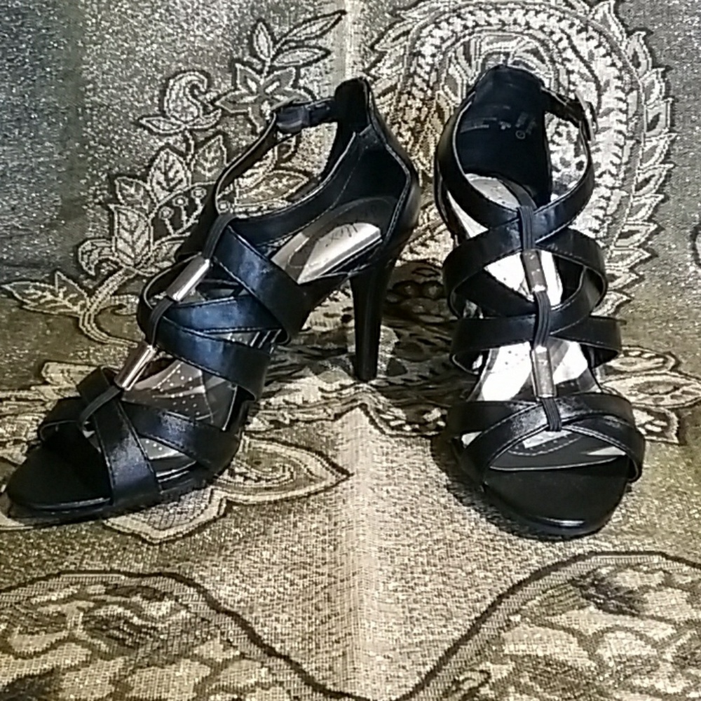 Dexflex Comfort heels